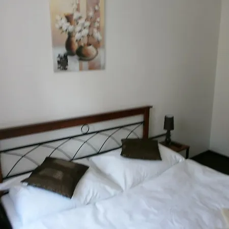 U Cisare 3* Mělník